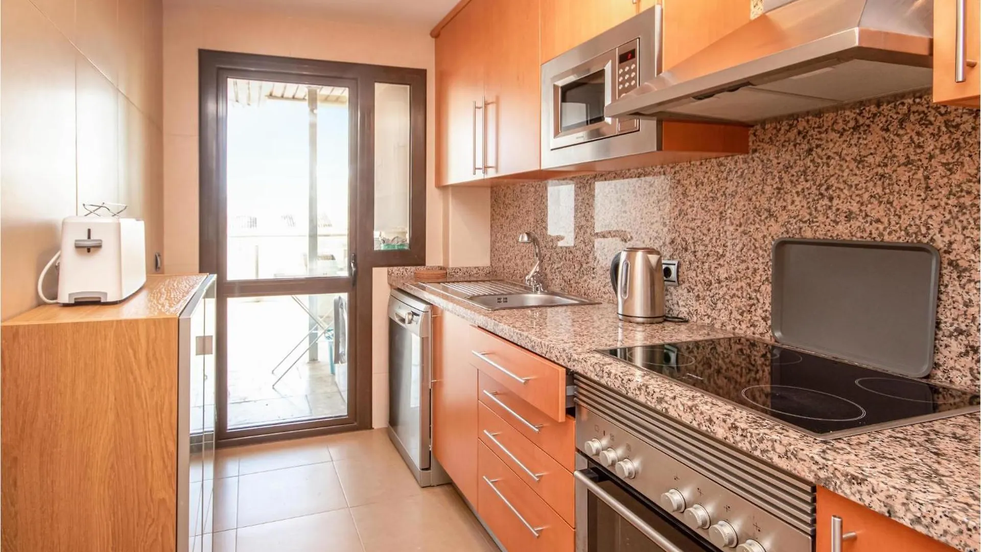 2 Bedroom Gorgeous Apartment In Manilva