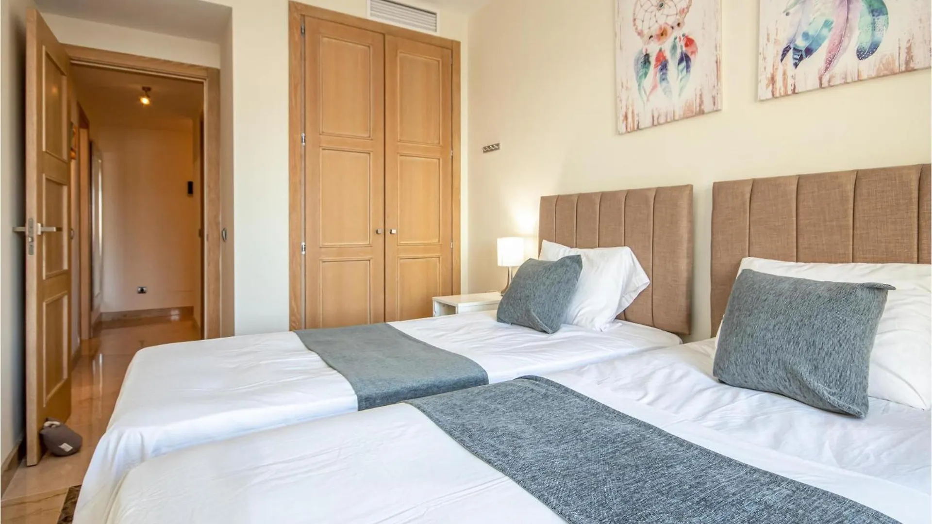 2 Bedroom Gorgeous Apartment In Manilva