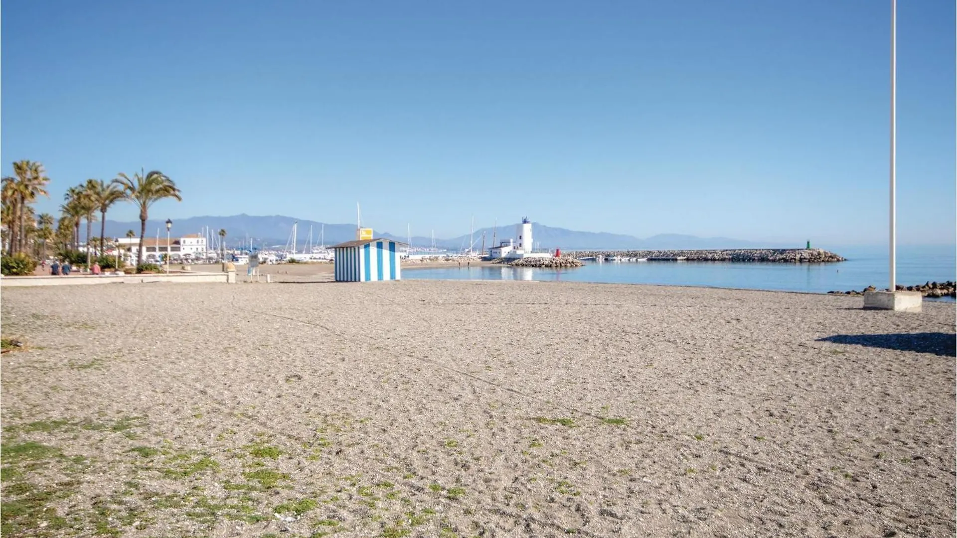2 Bedroom Gorgeous Apartment In Manilva 0*,